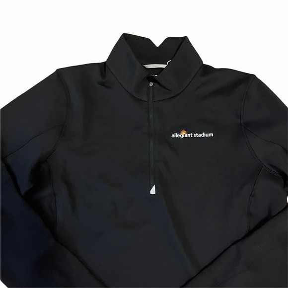 Las Vegas Raiders NFL Allegiant Stadiums Cutter & Buck Black 1/2 Zip Pul… - Picture 2 of 9